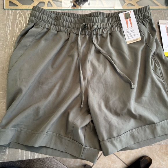 Mondetta Pants - Minders Women Shorts Small